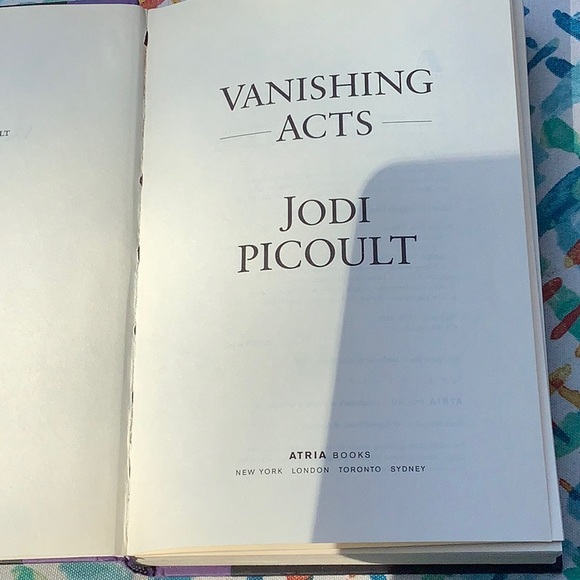 Vanishing Acts by Jodi Picoult - Picture 2 of 3